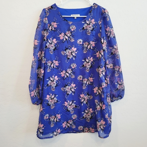 Charlotte Russe Dresses & Skirts - 💕 Charlotte Russe Cobalt Blue Floral Shift Dress Women's Size Medium
